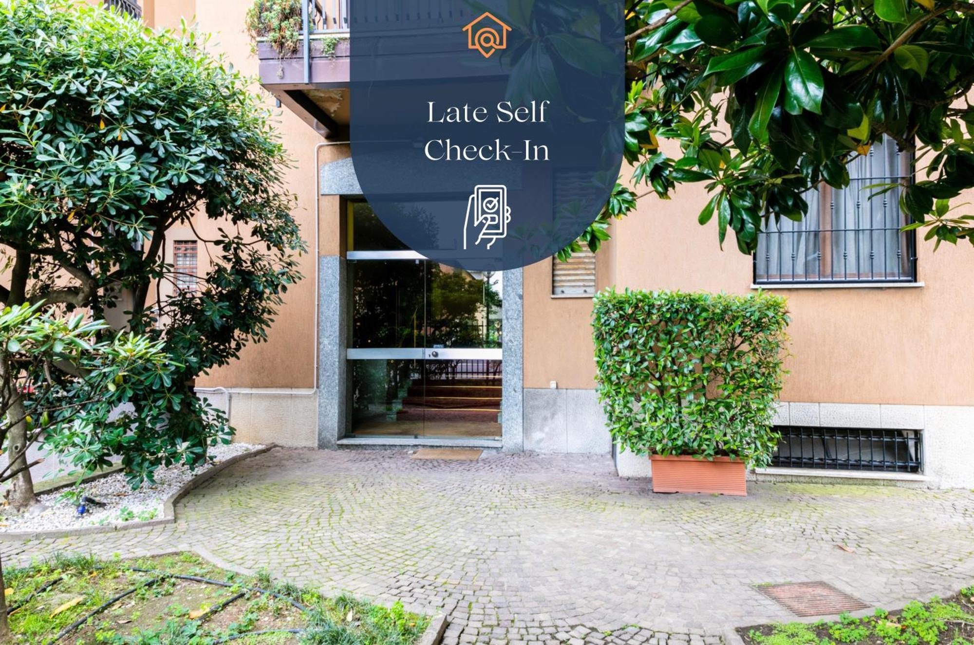 Dehomes - Luxury Grand Suite Milano Exterior foto